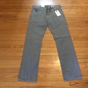 True grit slim straight.